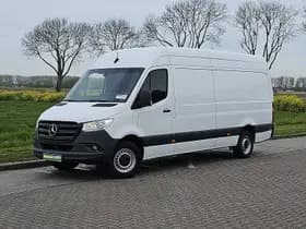 Mercedes-Benz Sprinter thumbnail 2