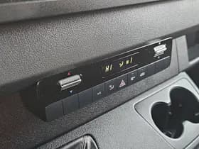 Mercedes-Benz Sprinter thumbnail 9