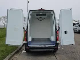 Mercedes-Benz Sprinter thumbnail 13