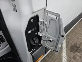 Mercedes-Benz Sprinter thumbnail 21