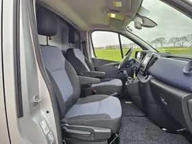 Opel Vivaro thumbnail 6