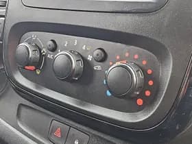 Opel Vivaro thumbnail 9