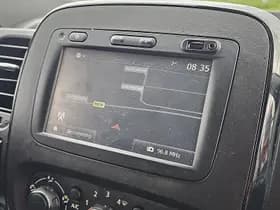 Opel Vivaro thumbnail 10