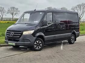 Mercedes-Benz Sprinter thumbnail 2