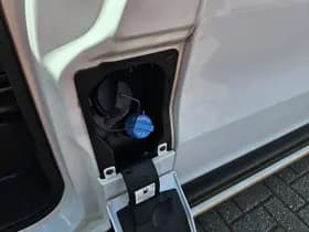 Opel Vivaro thumbnail 17