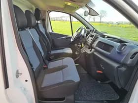 Opel Vivaro thumbnail 6