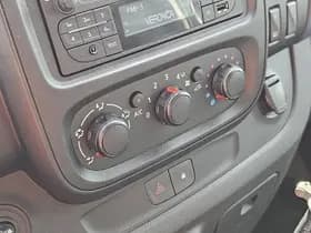 Opel Vivaro thumbnail 9