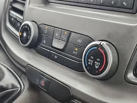 Ford Transit thumbnail 9