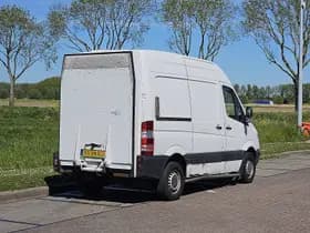 Mercedes-Benz Sprinter thumbnail 3