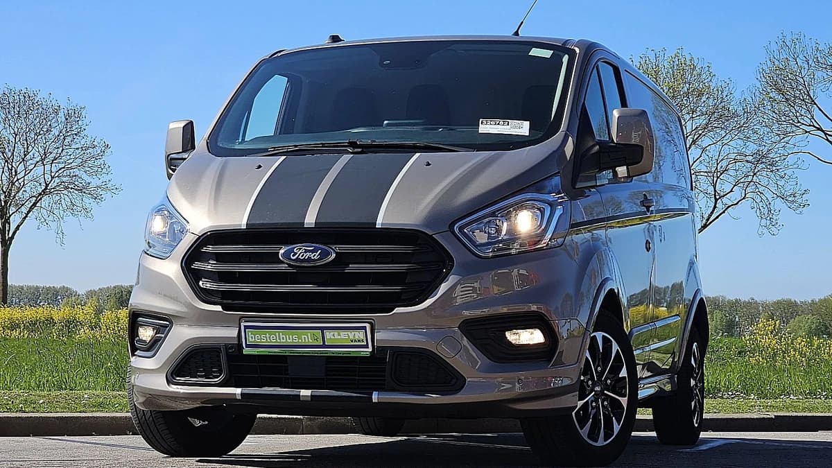 Ford Transit — foto 1