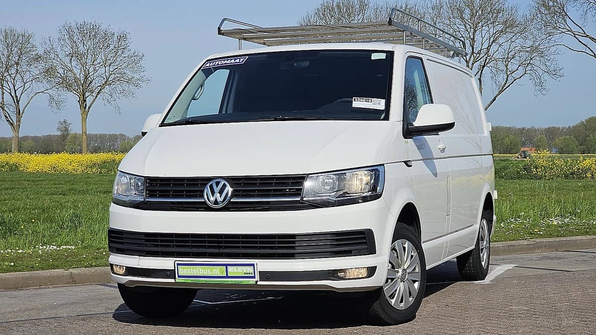 Volkswagen Transporter — foto 1