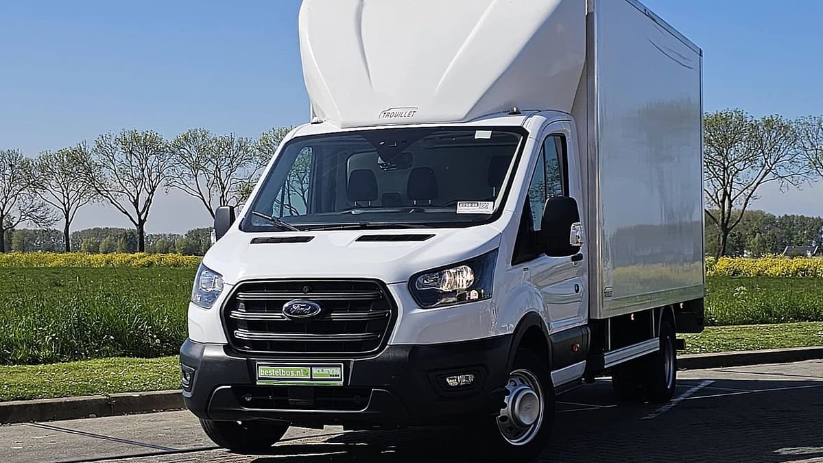 Ford Transit — foto 1