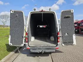 Mercedes-Benz Sprinter thumbnail 13