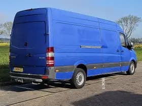 Mercedes-Benz Sprinter thumbnail 3