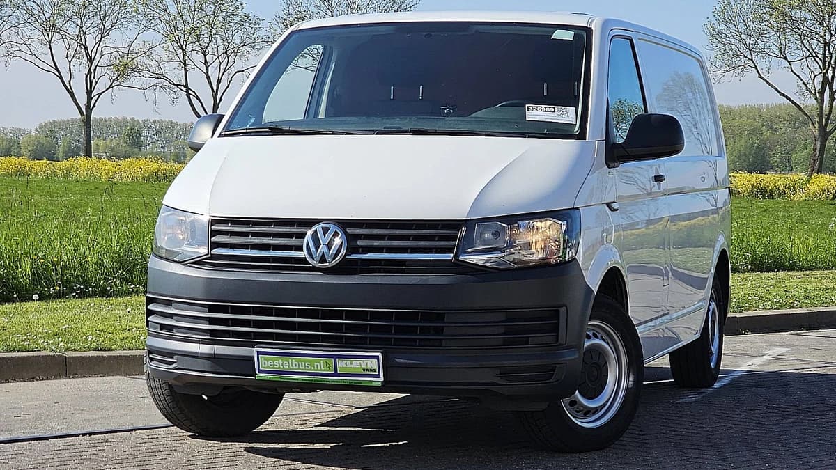 Volkswagen Transporter — foto 1