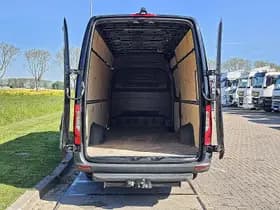 Mercedes-Benz Sprinter thumbnail 13