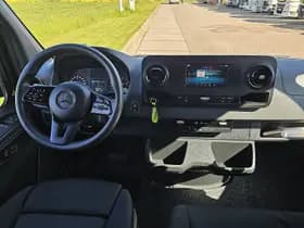 Mercedes-Benz Sprinter thumbnail 7