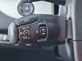 Opel Vivaro thumbnail 12