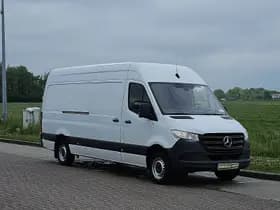 Mercedes-Benz Sprinter thumbnail 4