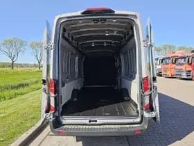 Ford E-Transit thumbnail 12