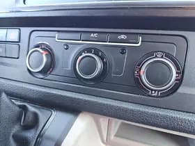 Volkswagen Transporter thumbnail 9
