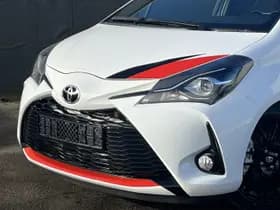 Toyota Yaris thumbnail 2