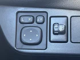 Toyota Yaris thumbnail 103