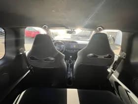 Toyota Yaris thumbnail 24