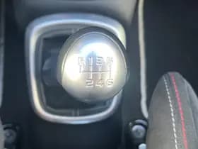 Toyota Yaris thumbnail 36