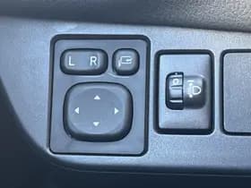 Toyota Yaris thumbnail 46