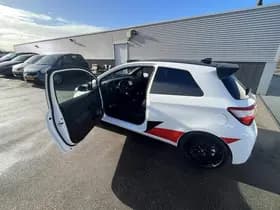 Toyota Yaris thumbnail 78