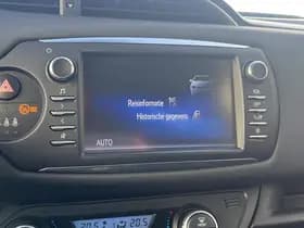 Toyota Yaris thumbnail 97