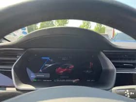Tesla Model-s thumbnail 45
