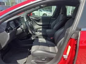 Tesla Model-s thumbnail 9