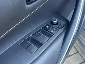 Toyota Corolla thumbnail 21