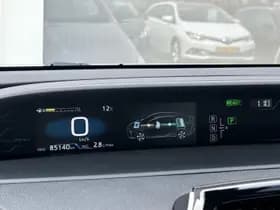 Toyota Prius thumbnail 3