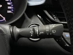 Toyota C-hr thumbnail 42