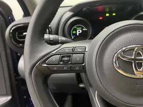 Toyota Yaris thumbnail 13