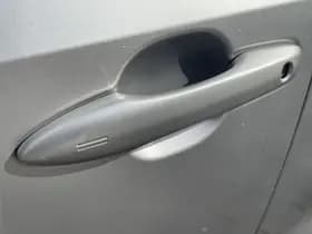 Toyota Bz4x thumbnail 11