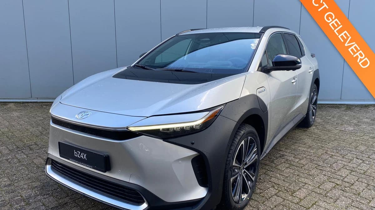Toyota Bz4x — foto 1