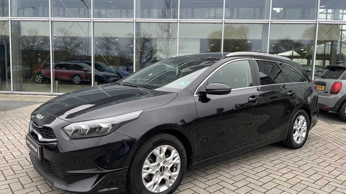 Kia Ceed-sportswagon — foto 1