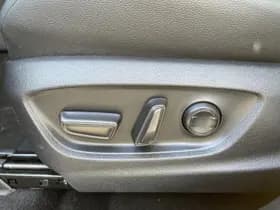 Toyota C-hr thumbnail 11