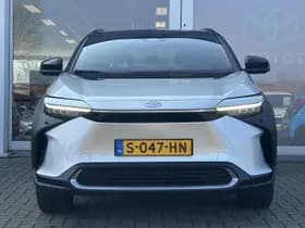 Toyota Bz4x thumbnail 6