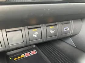 Toyota C-hr thumbnail 26