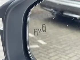 Toyota C-hr thumbnail 43