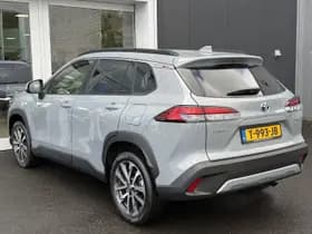 Toyota Corolla-cross thumbnail 6