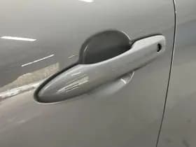 Toyota Corolla-cross thumbnail 9