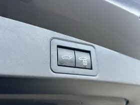 Toyota Corolla-touring-sports thumbnail 17