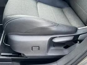 Toyota Corolla-touring-sports thumbnail 21