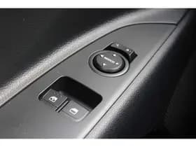 Kia Rio thumbnail 69